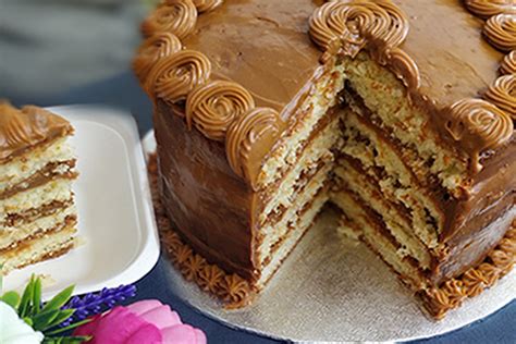 authentic dulce de leche cake.